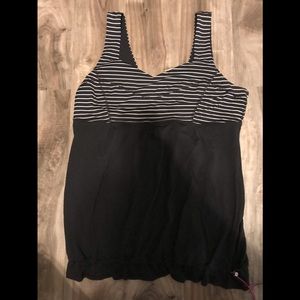 EUC LULULEMON WORKOUT TOP 12